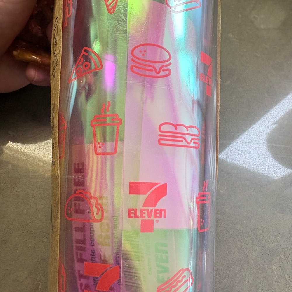 Holographic 7 eleven cold drink tumbler NIP